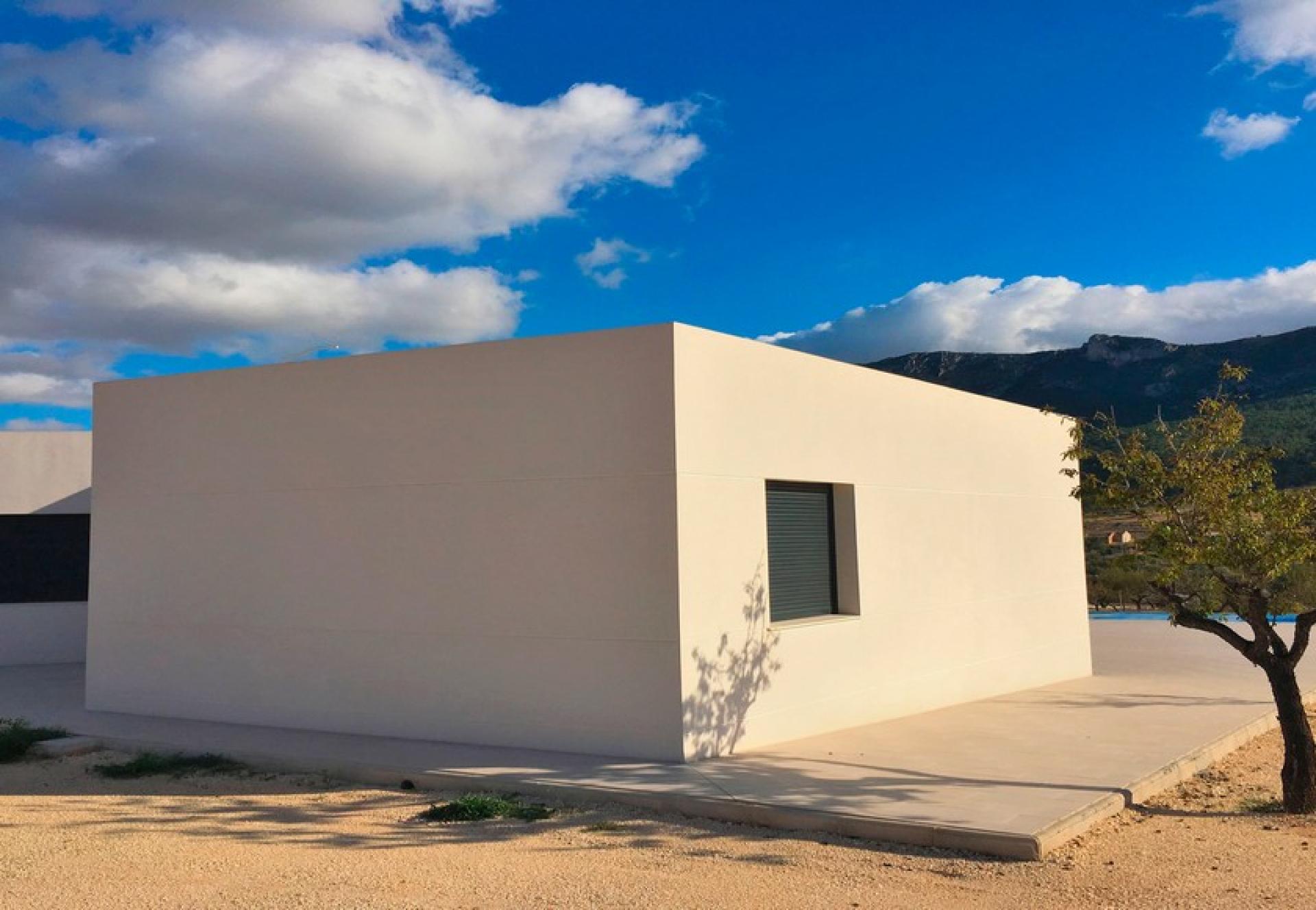 Modern Spanish villa in Hondon de las Nieves, Hondon valley in Medvilla Spanje