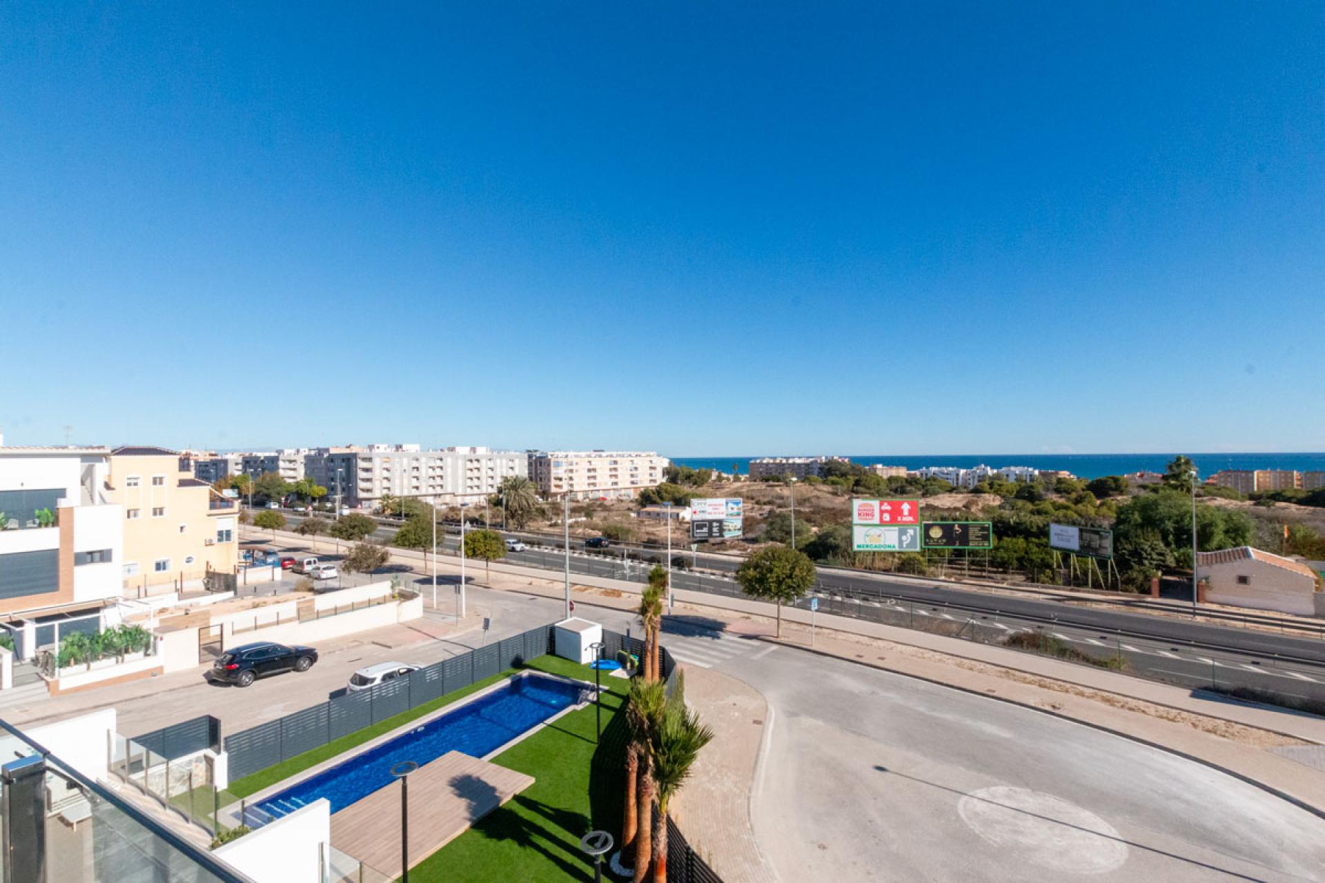3 bedroom Apartments - solarium in Guardamar del Segura in Medvilla Spanje