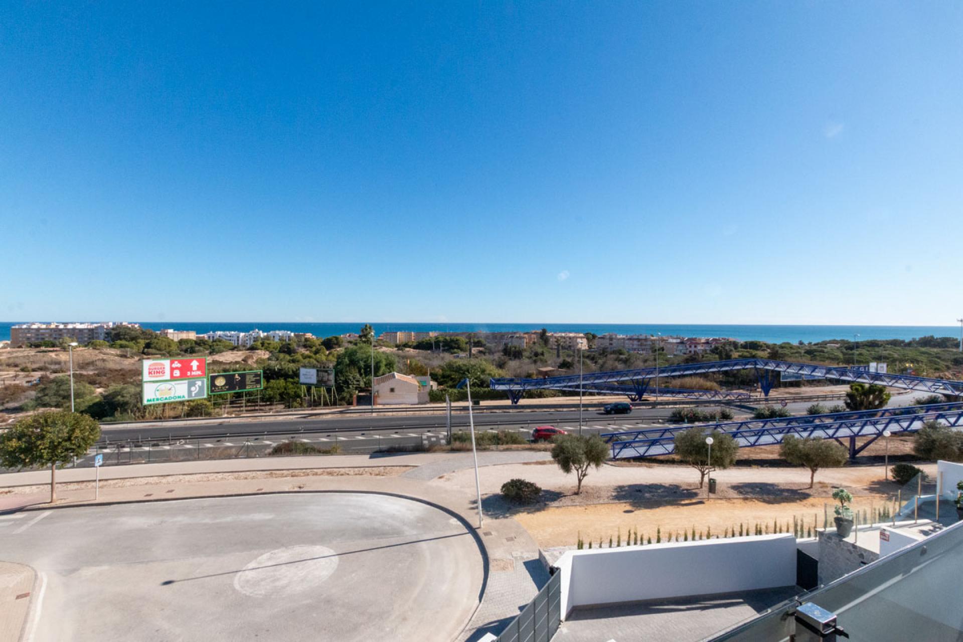 3 bedroom Apartments - solarium in Guardamar del Segura in Medvilla Spanje