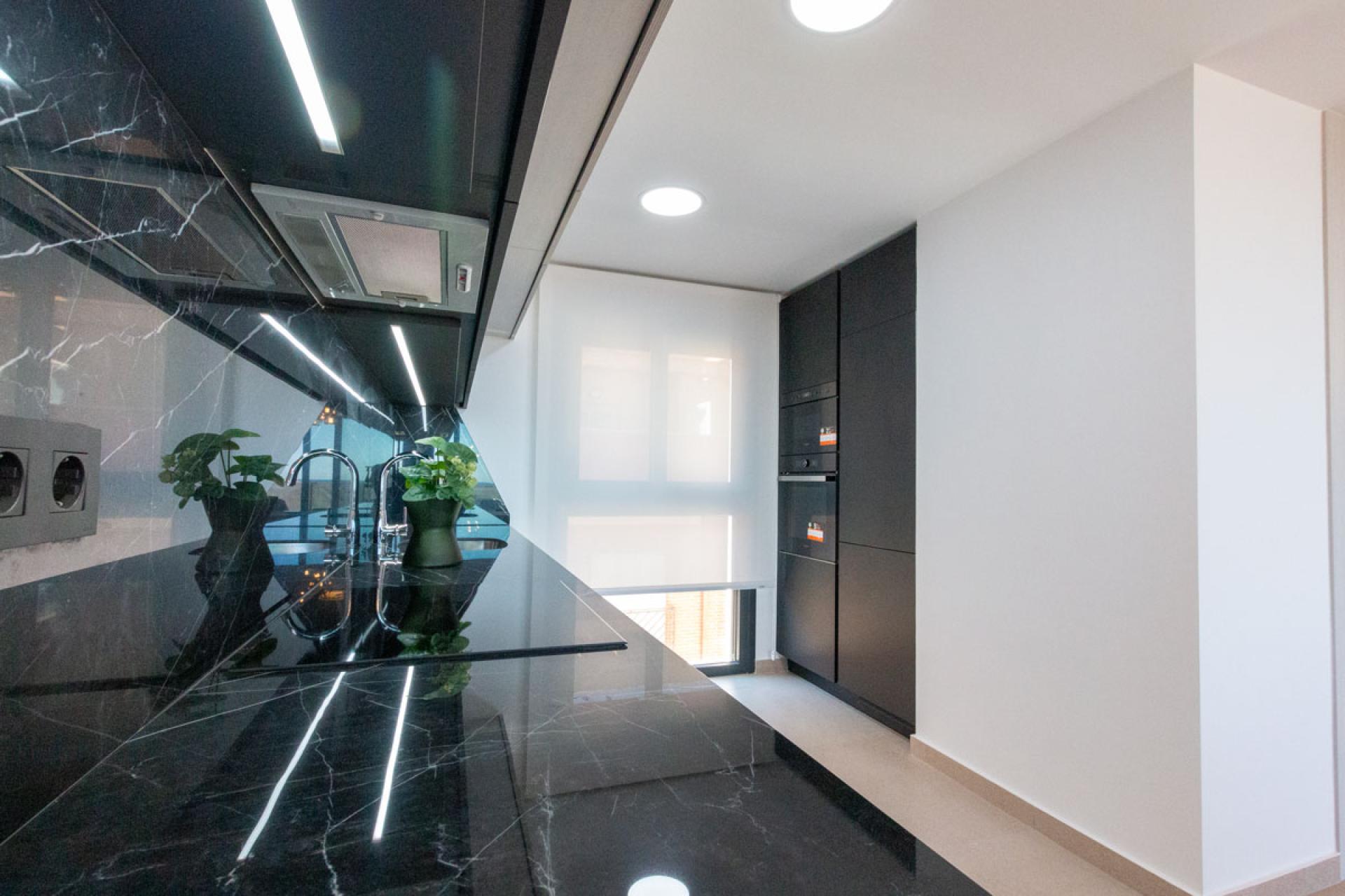 3 bedroom Apartments - solarium in Guardamar del Segura in Medvilla Spanje