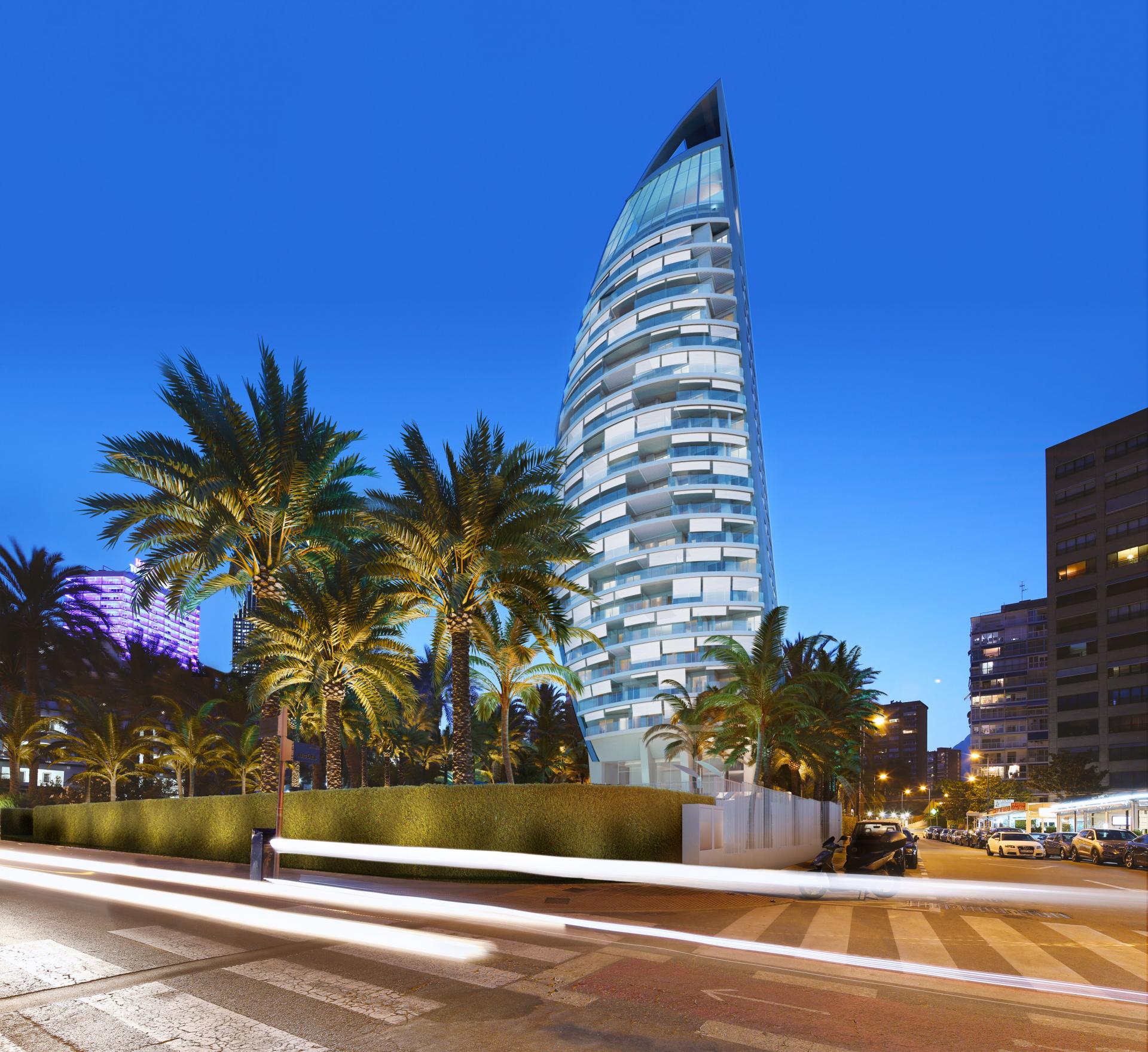 Luxury Apartment spacious terrace 1 ° line beach Benidorm in Medvilla Spanje
