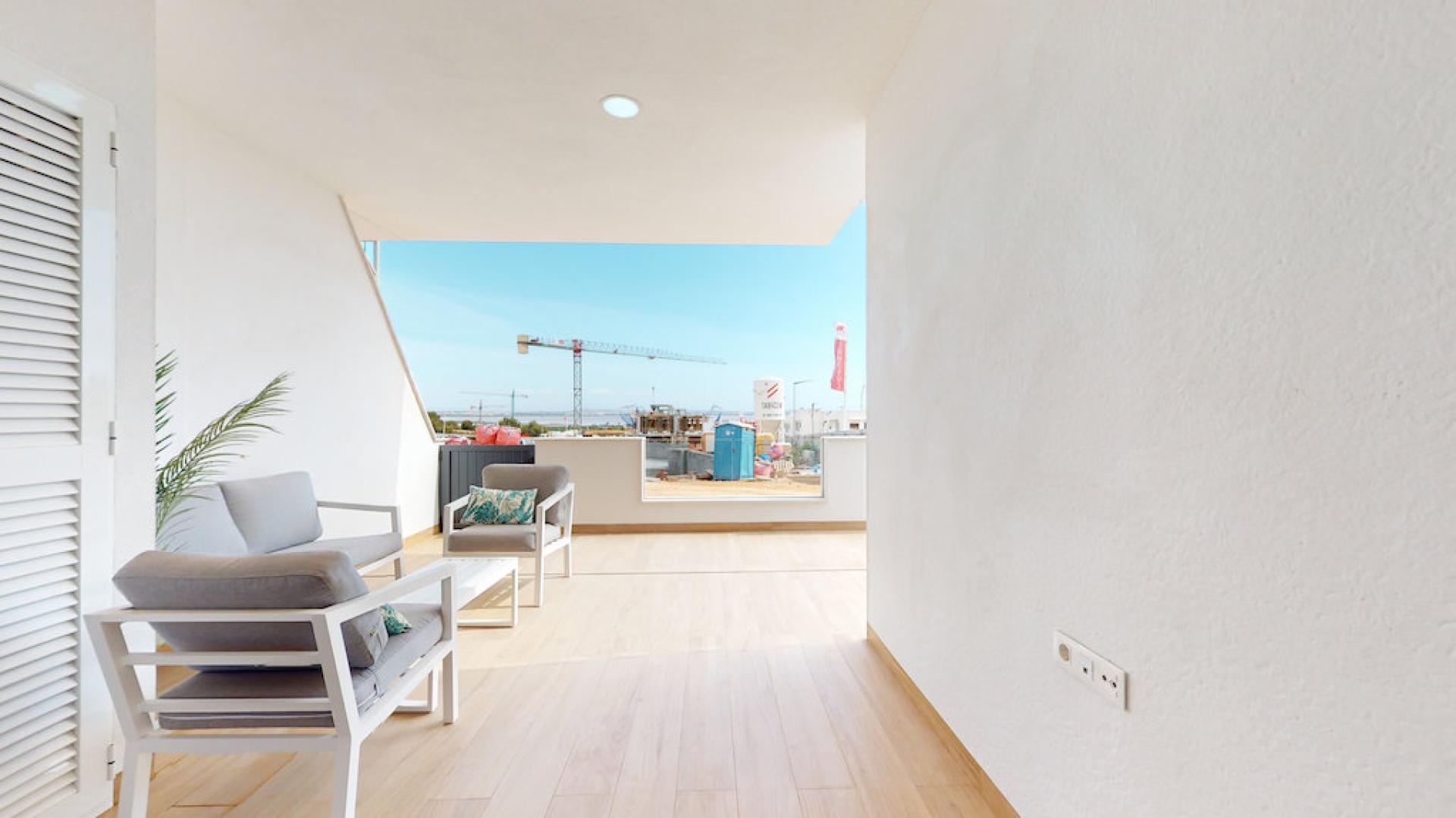2 bedroom Apartment with garden in Torrevieja in Medvilla Spanje
