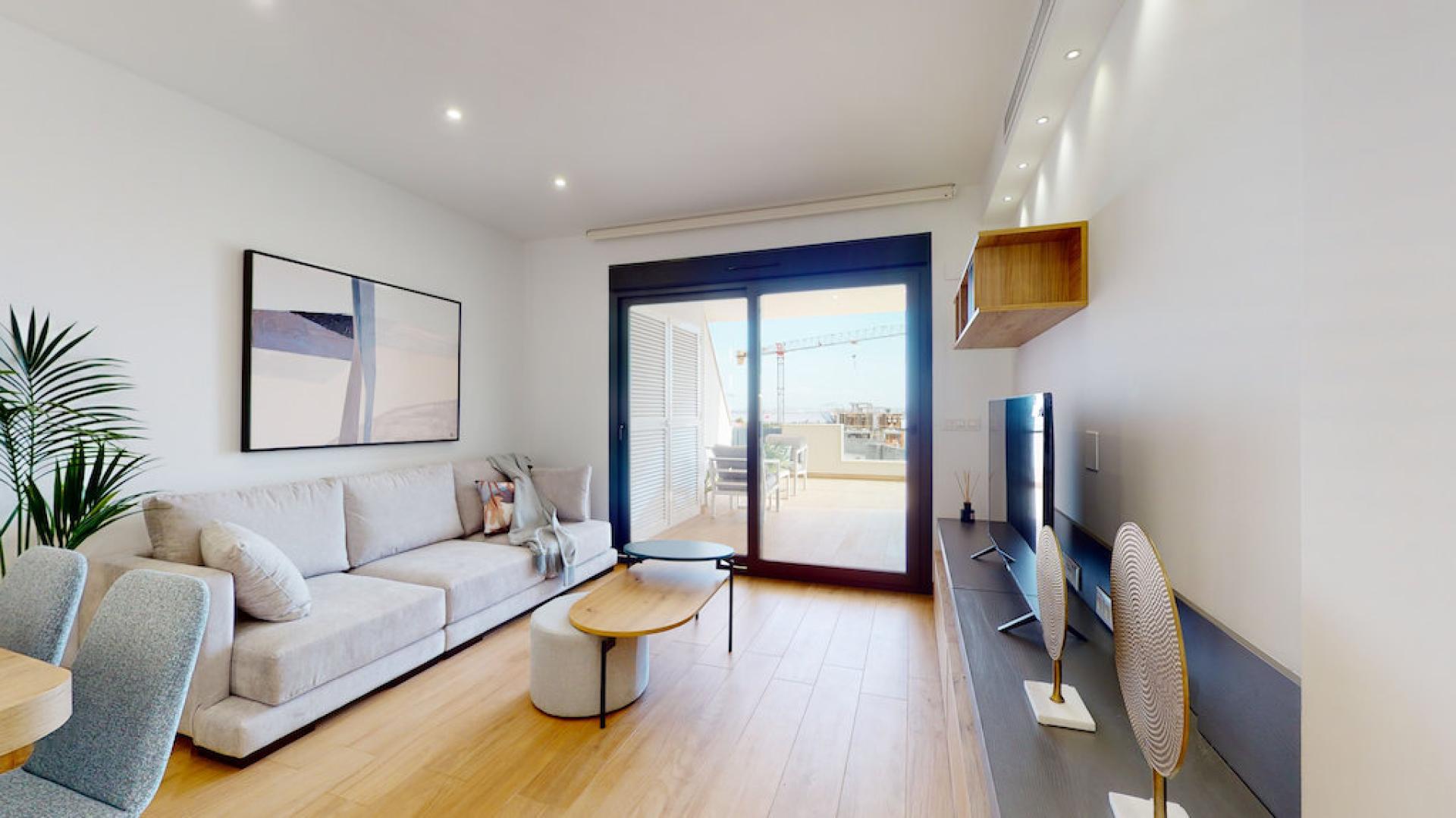 2 bedroom Apartment with garden in Torrevieja in Medvilla Spanje