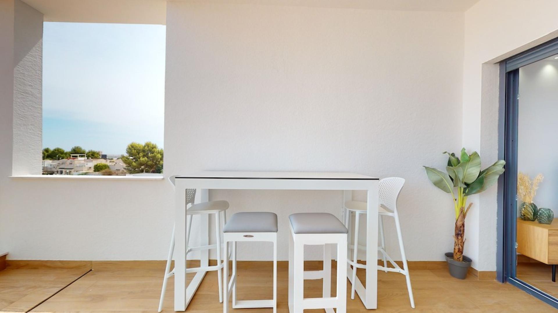 2 bedroom Apartments - solarium in Torrevieja in Medvilla Spanje
