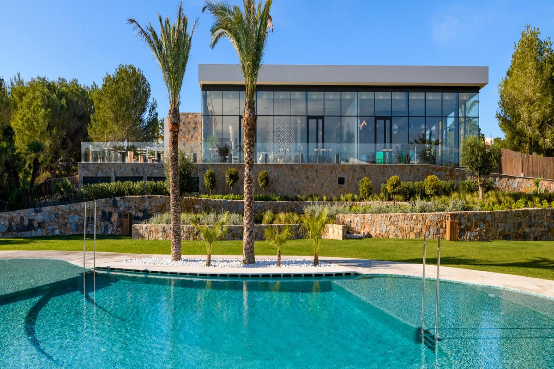 New contemporary modern villa at Las Colinas Golf & Country Club in Medvilla Spanje