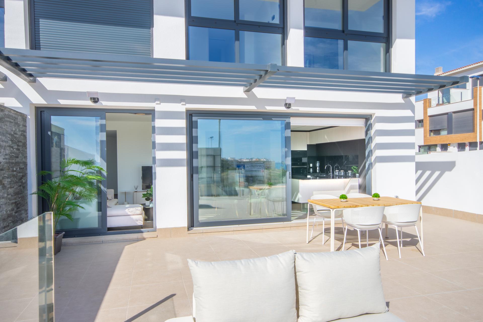 3 bedroom Apartment with terrace in Guardamar del Segura in Medvilla Spanje