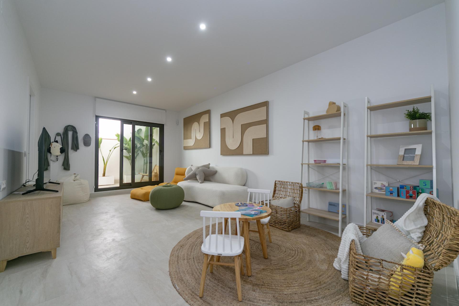 2 bedroom Apartment with garden in Torrevieja in Medvilla Spanje