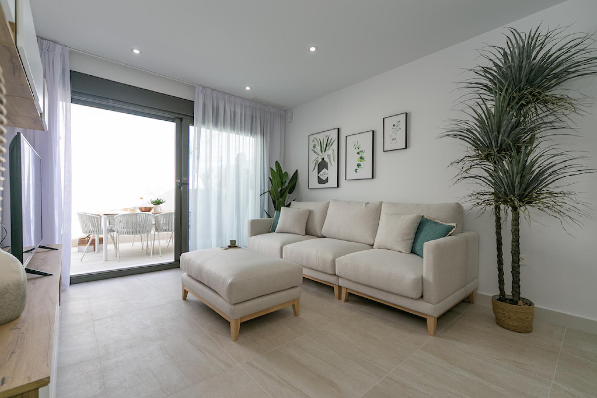 2 bedroom Apartment with garden in Torrevieja in Medvilla Spanje