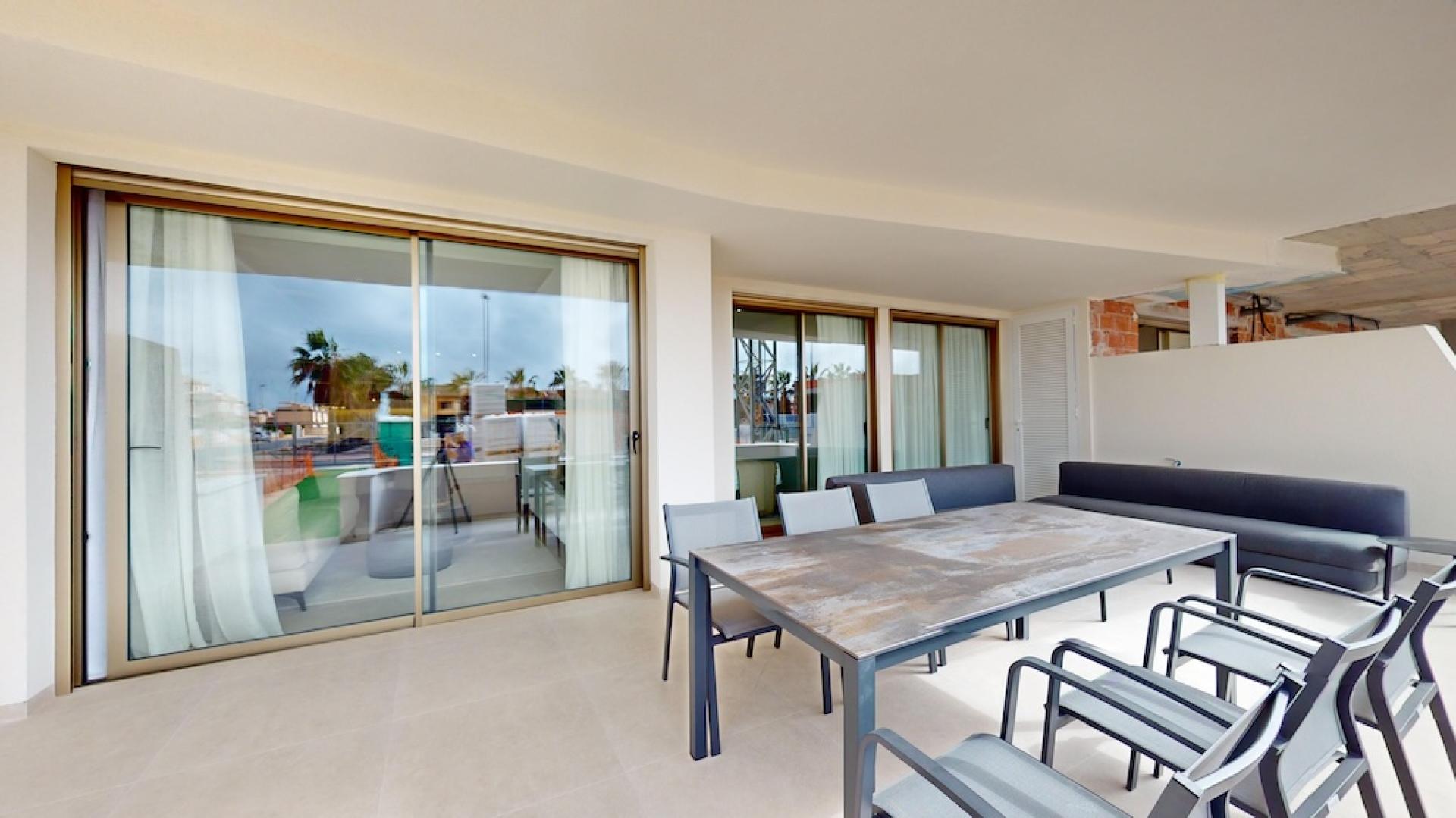 2 bedroom Apartments - solarium in Cabo Roig - Orihuela Costa in Medvilla Spanje