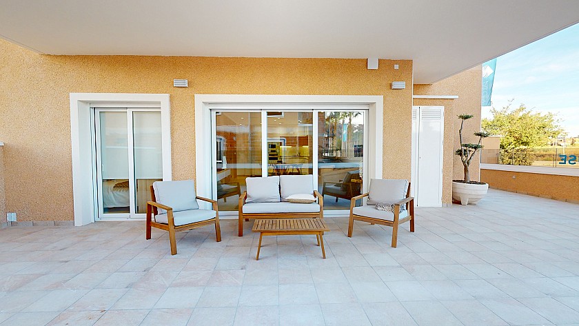 3 bedroom Apartment with garden in El Raso in Medvilla Spanje