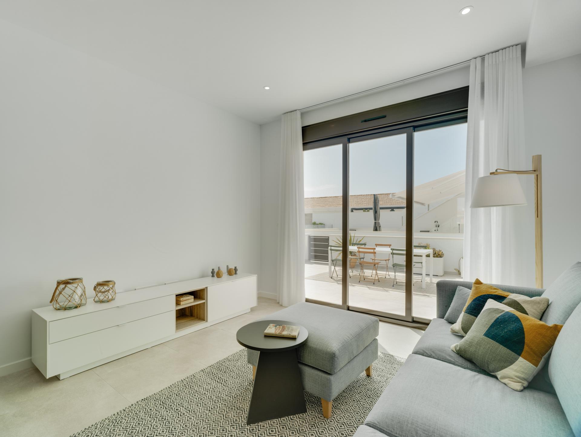 2 bedroom Apartment with terrace in Pilar de la Horadada in Medvilla Spanje