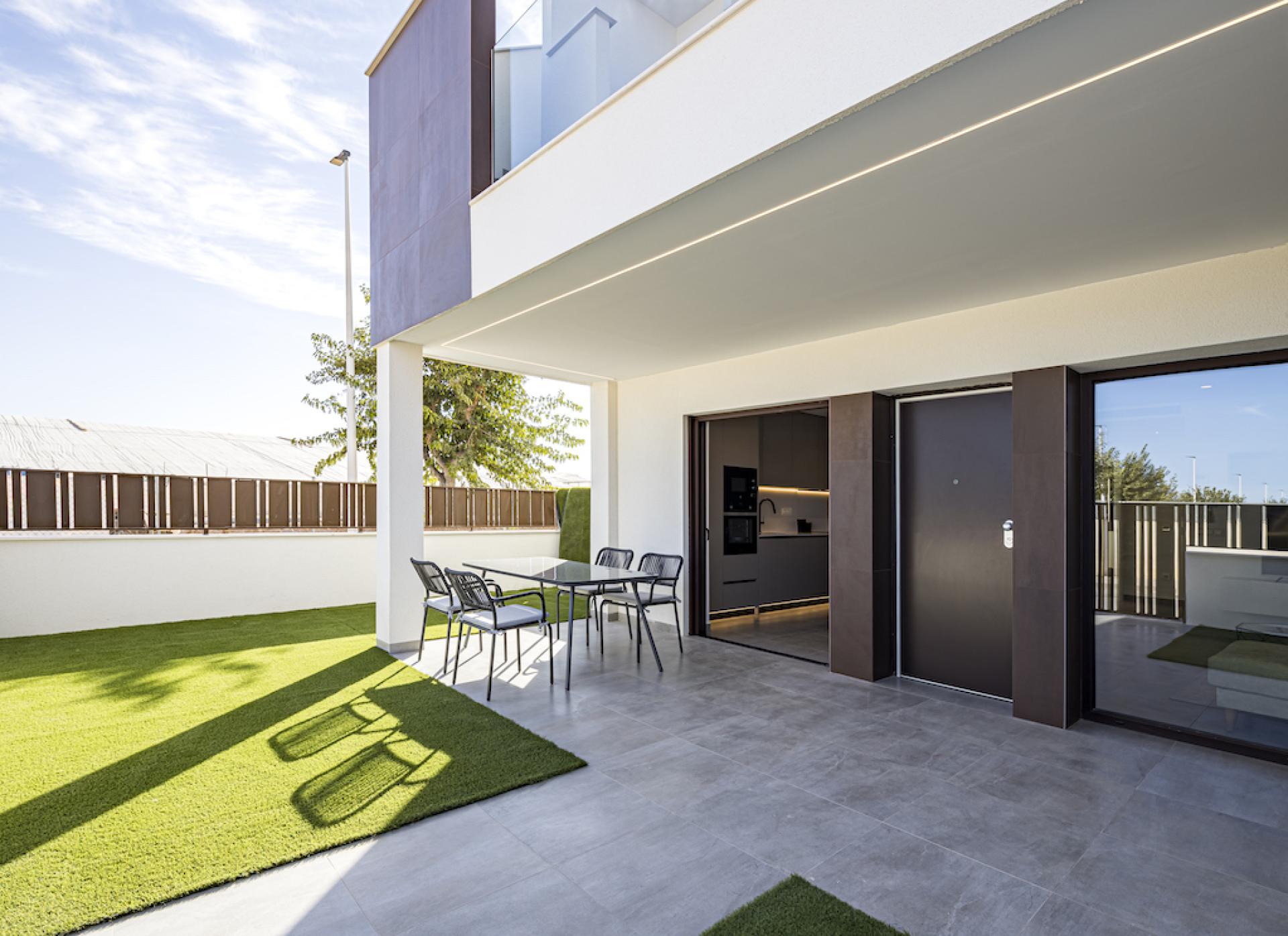 2 bedroom Apartment with garden in Pilar de la Horadada in Medvilla Spanje