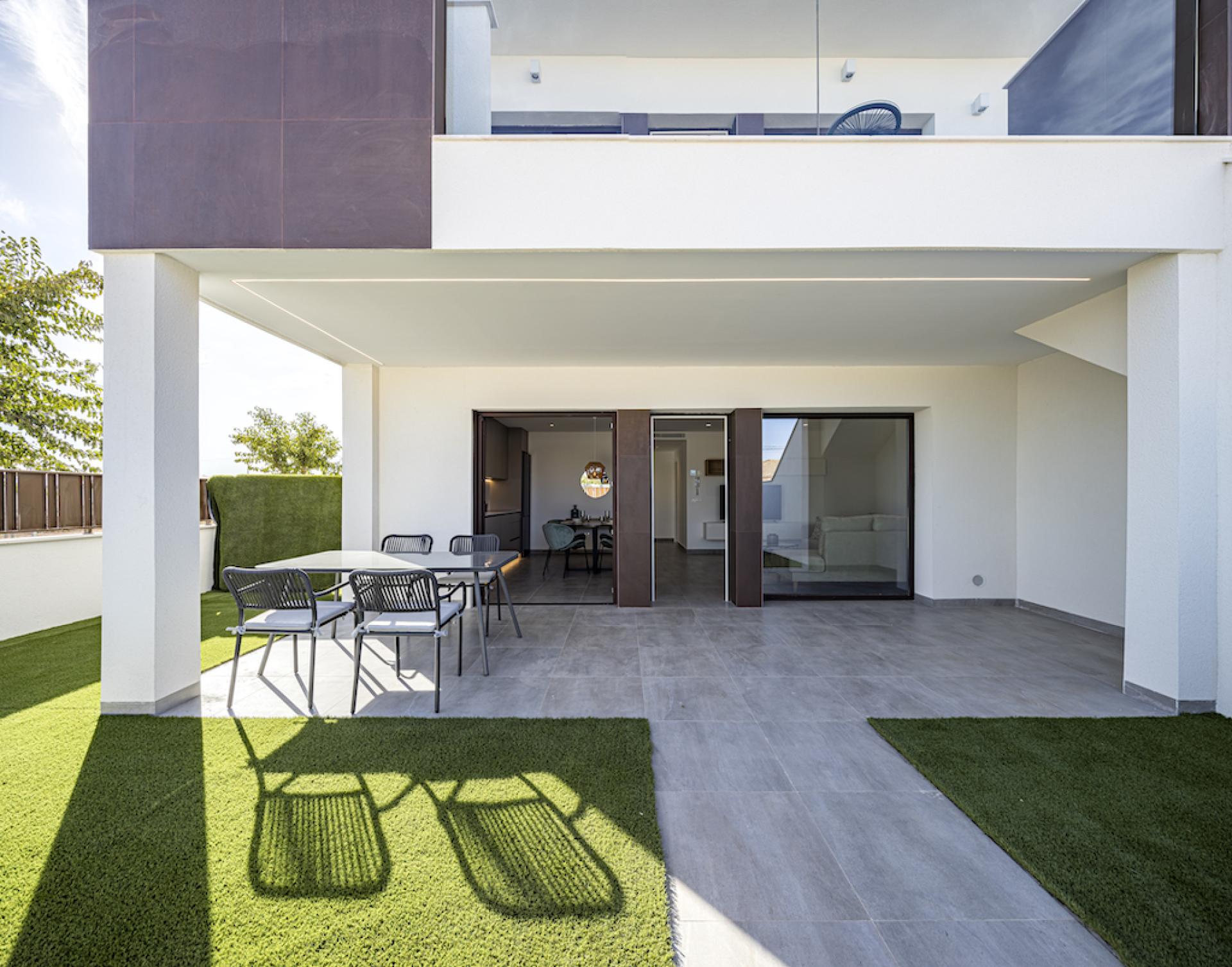 2 bedroom Apartment with garden in Pilar de la Horadada in Medvilla Spanje