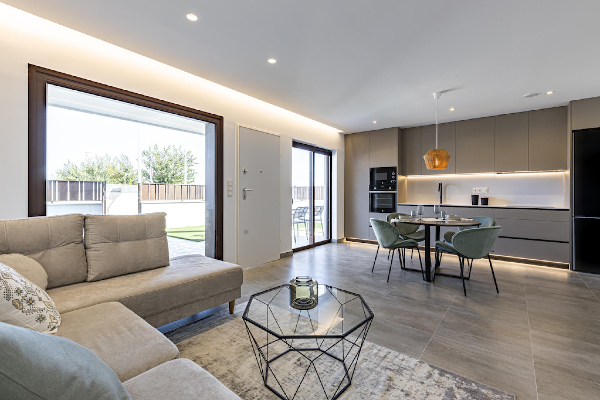 2 bedroom Apartments - solarium in Pilar de la Horadada in Medvilla Spanje