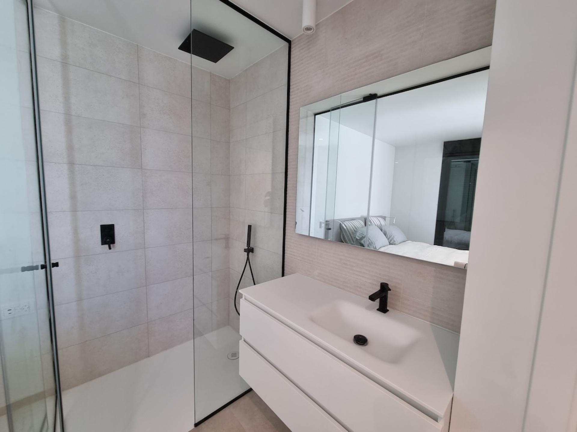 3 bedroom Apartments - solarium in Las Colinas Golf in Medvilla Spanje