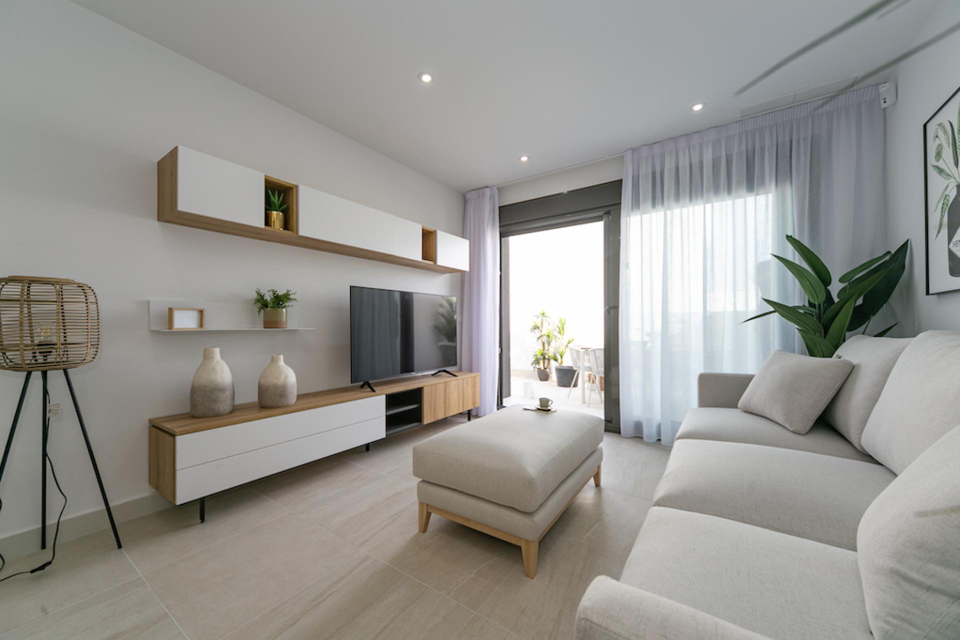 2 bedroom Apartments - solarium in Torrevieja in Medvilla Spanje