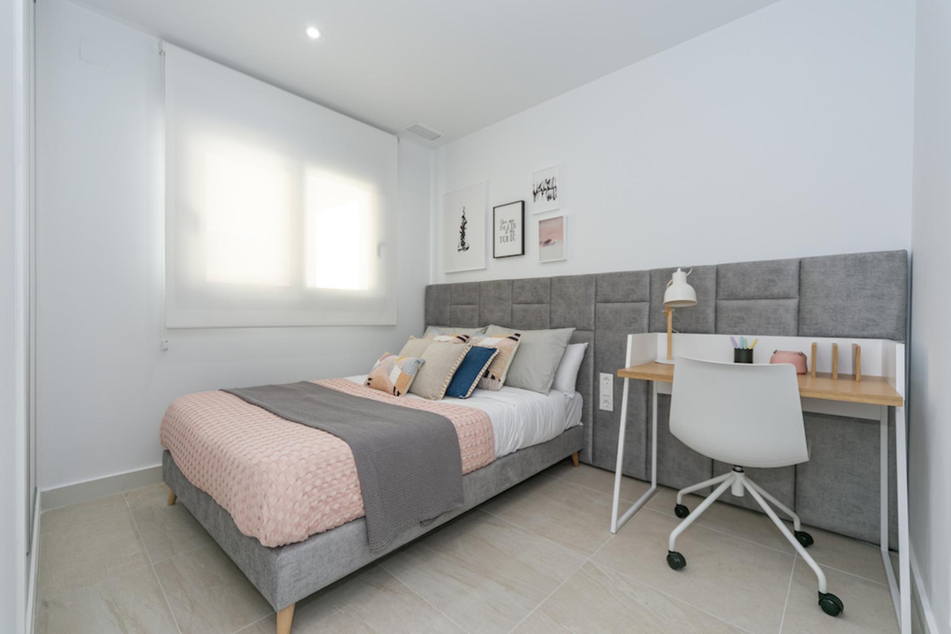 2 bedroom Apartments - solarium in Torrevieja in Medvilla Spanje