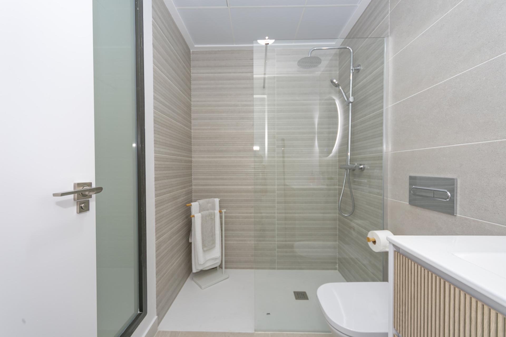 2 bedroom Apartments - solarium in Torrevieja in Medvilla Spanje