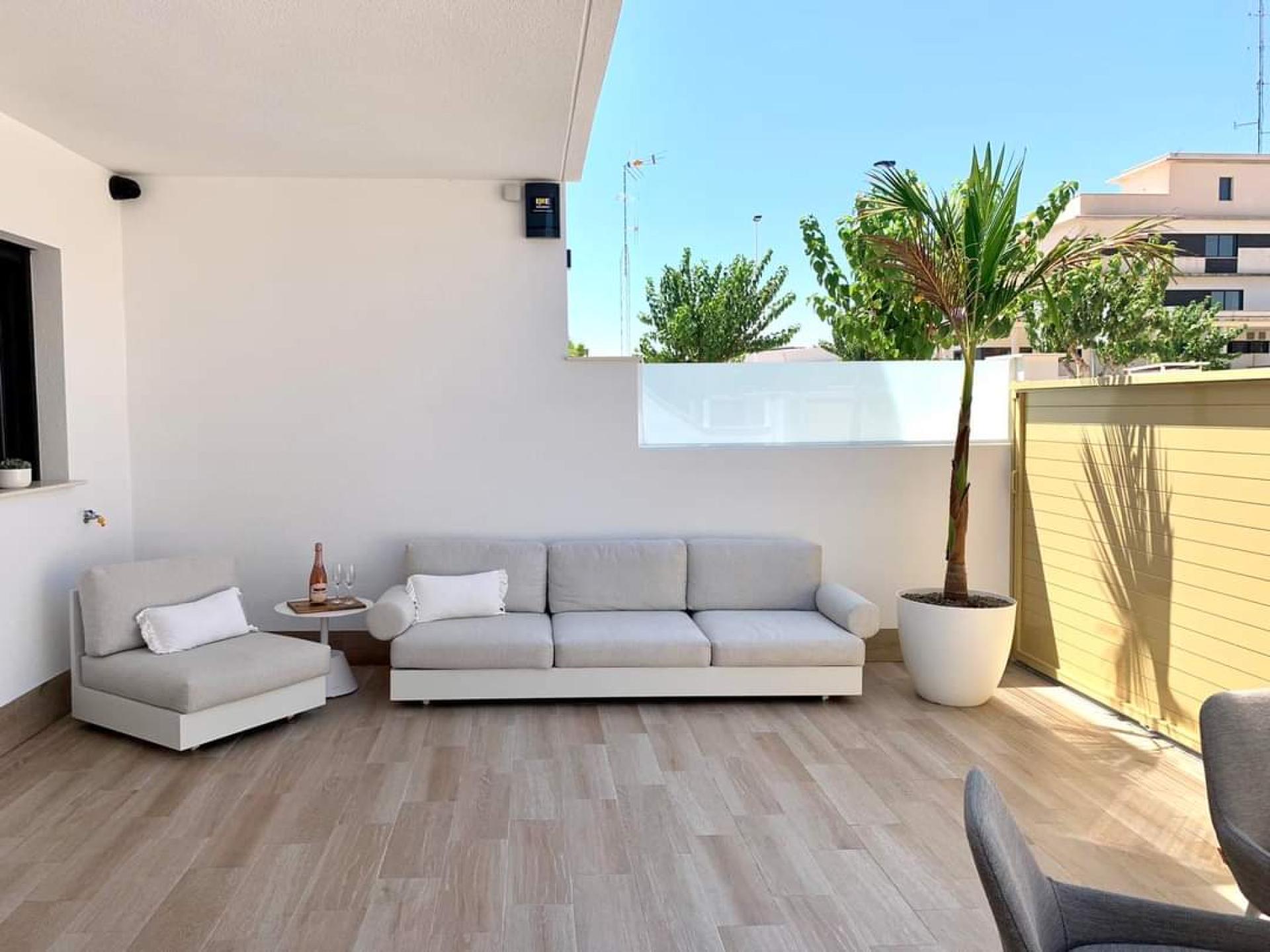 2 bedroom Apartment with terrace in Pilar de la Horadada in Medvilla Spanje