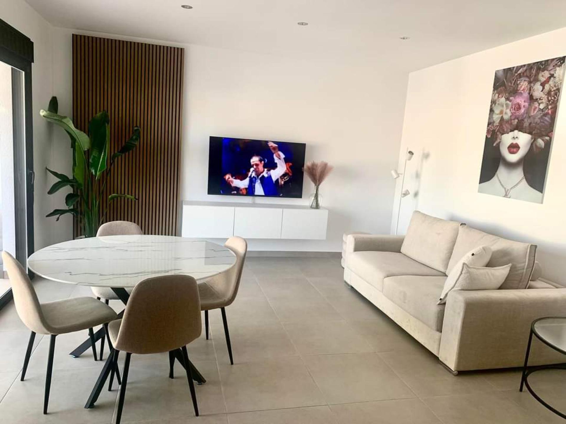 2 bedroom Apartment with terrace in Pilar de la Horadada in Medvilla Spanje