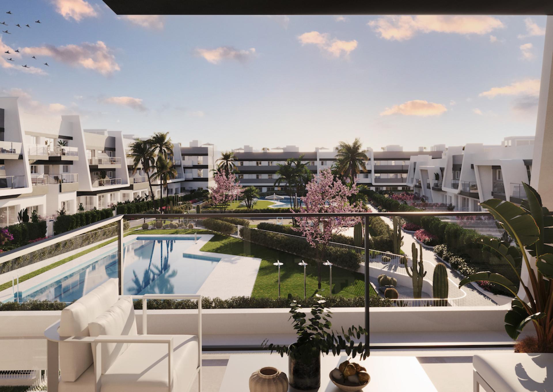 3 bedroom Apartment with garden in Gran Alacant in Medvilla Spanje