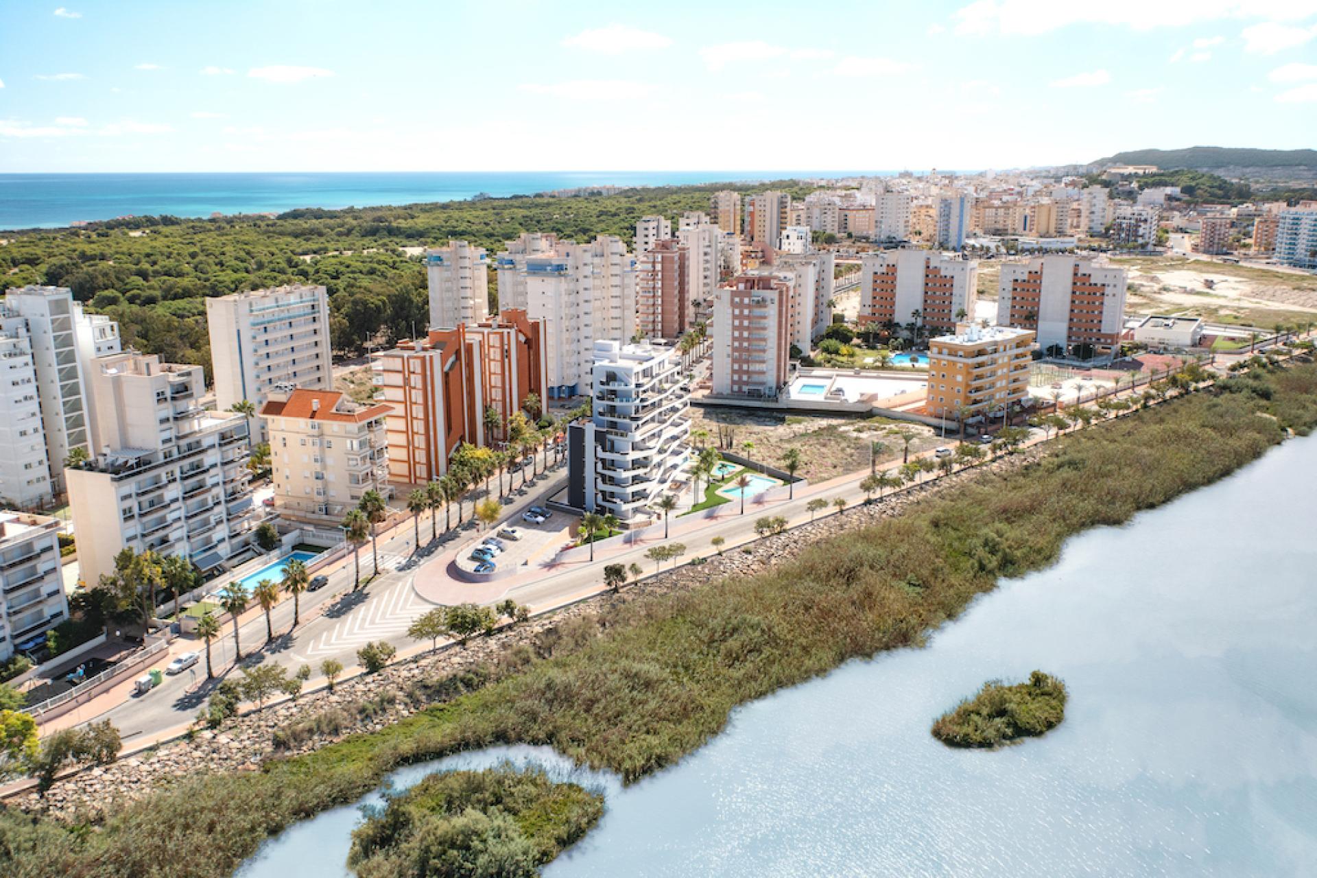2 bedroom Apartments - solarium in Guardamar del Segura in Medvilla Spanje