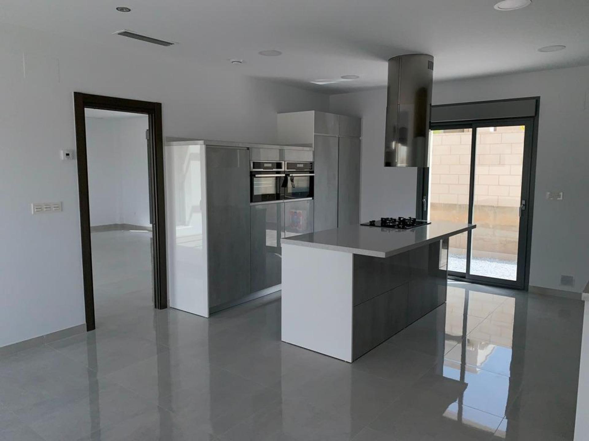 Modern New Build Villa near Pinoso, Alicante in Medvilla Spanje