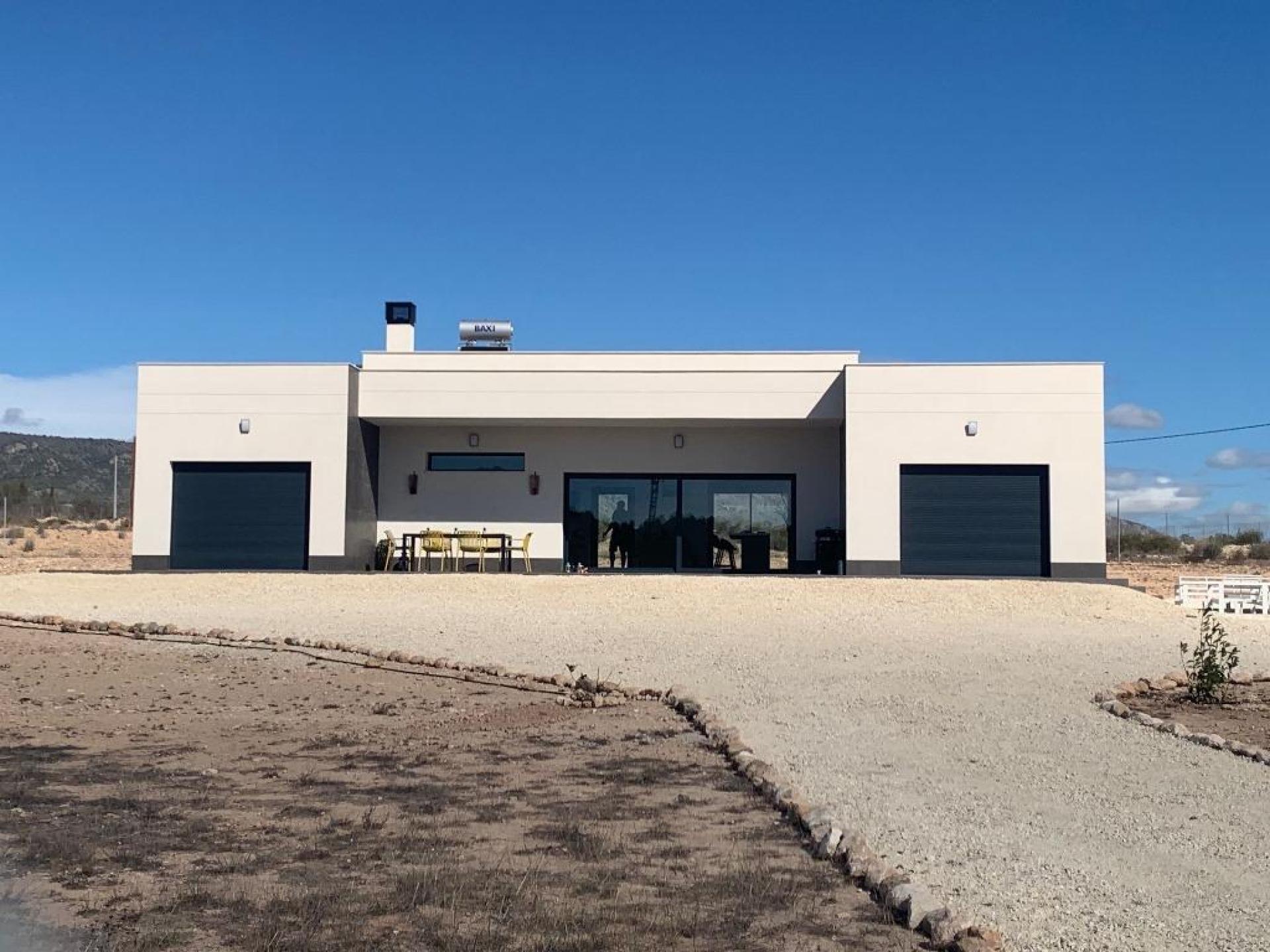 Modern New Build Villa near Pinoso, Alicante in Medvilla Spanje