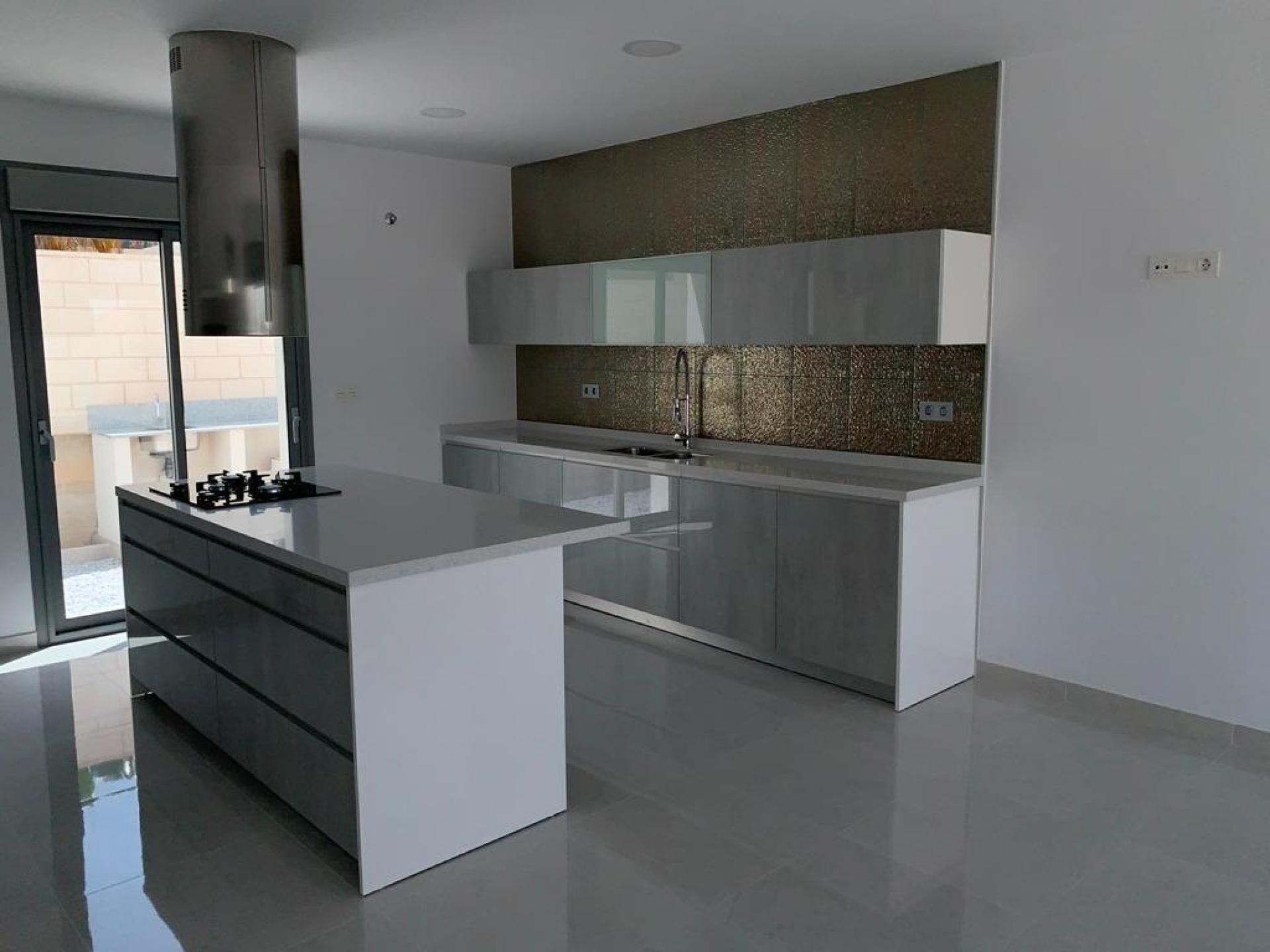 Modern New Build Villa near Pinoso, Alicante in Medvilla Spanje