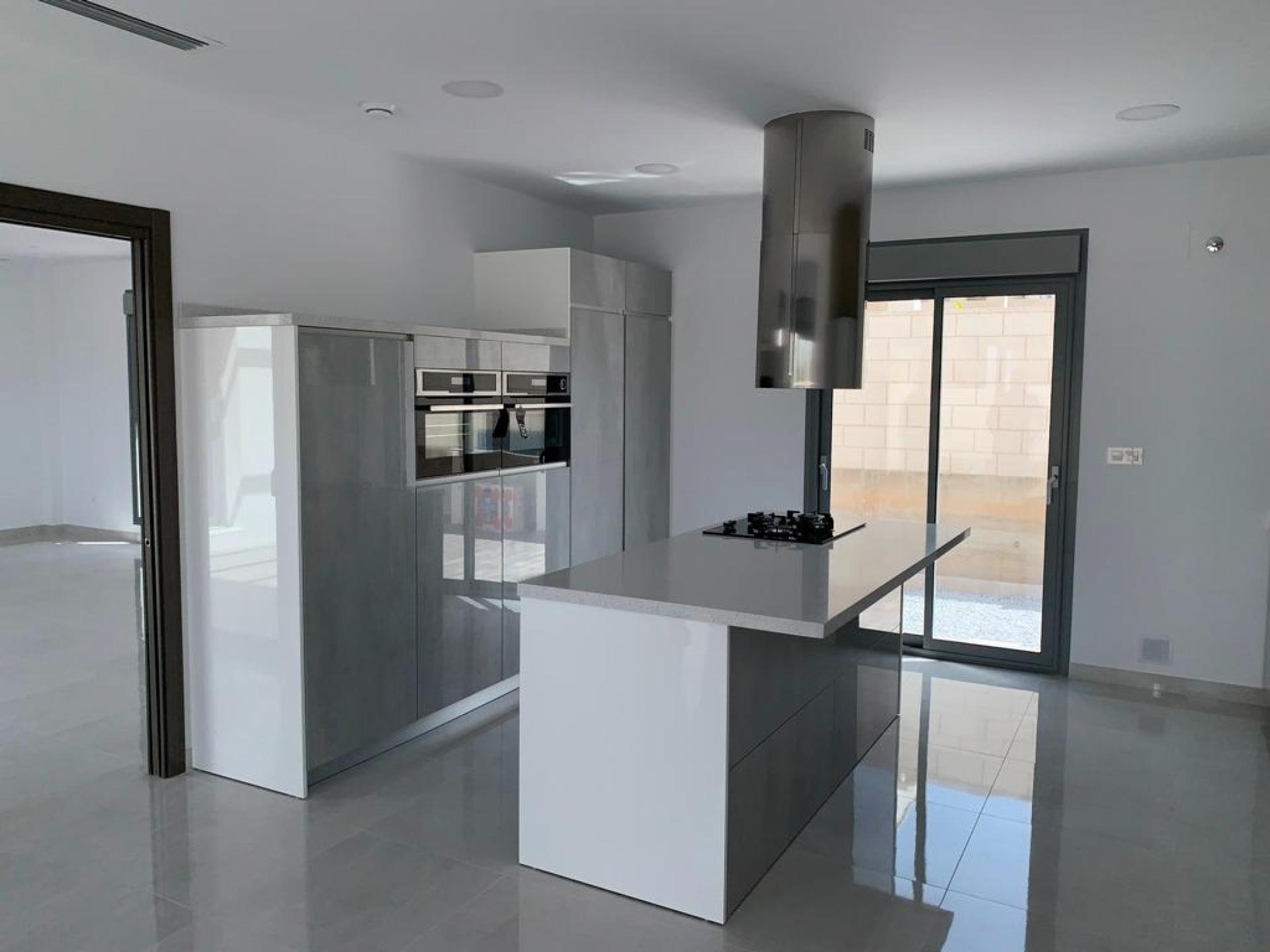 Modern New Build Villa near Pinoso, Alicante in Medvilla Spanje