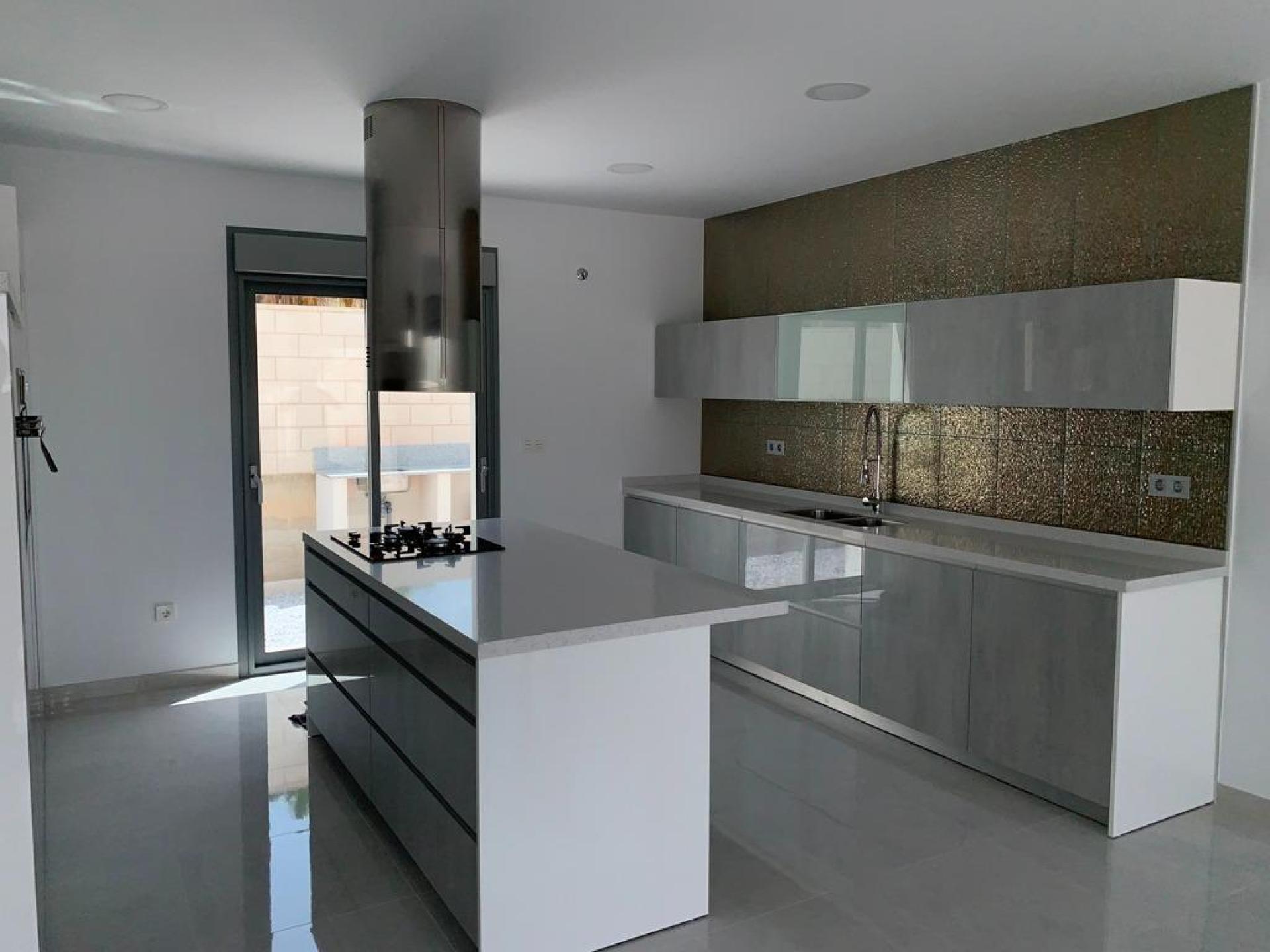 Modern New Build Villa near Pinoso, Alicante in Medvilla Spanje