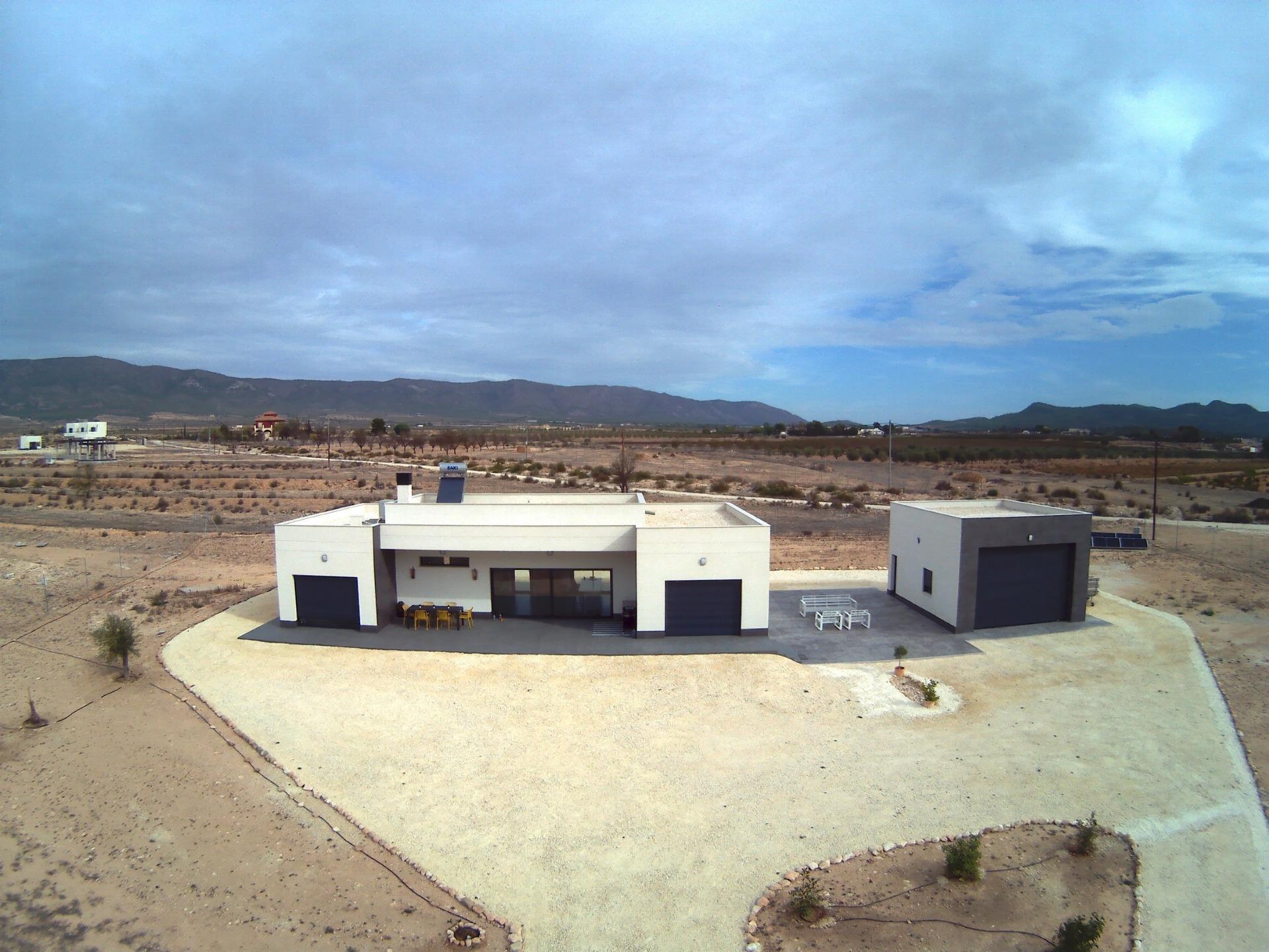 Modern New Build Villa near Pinoso, Alicante in Medvilla Spanje