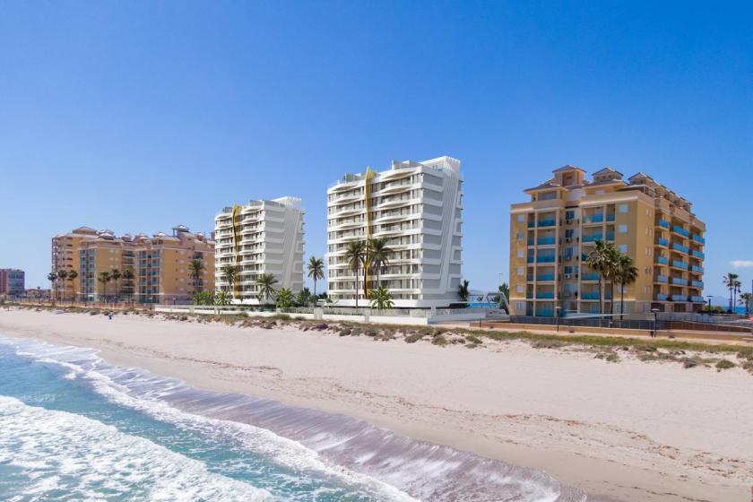 3 bedroom Apartment with terrace in La Manga Del Mar Menor in Medvilla Spanje