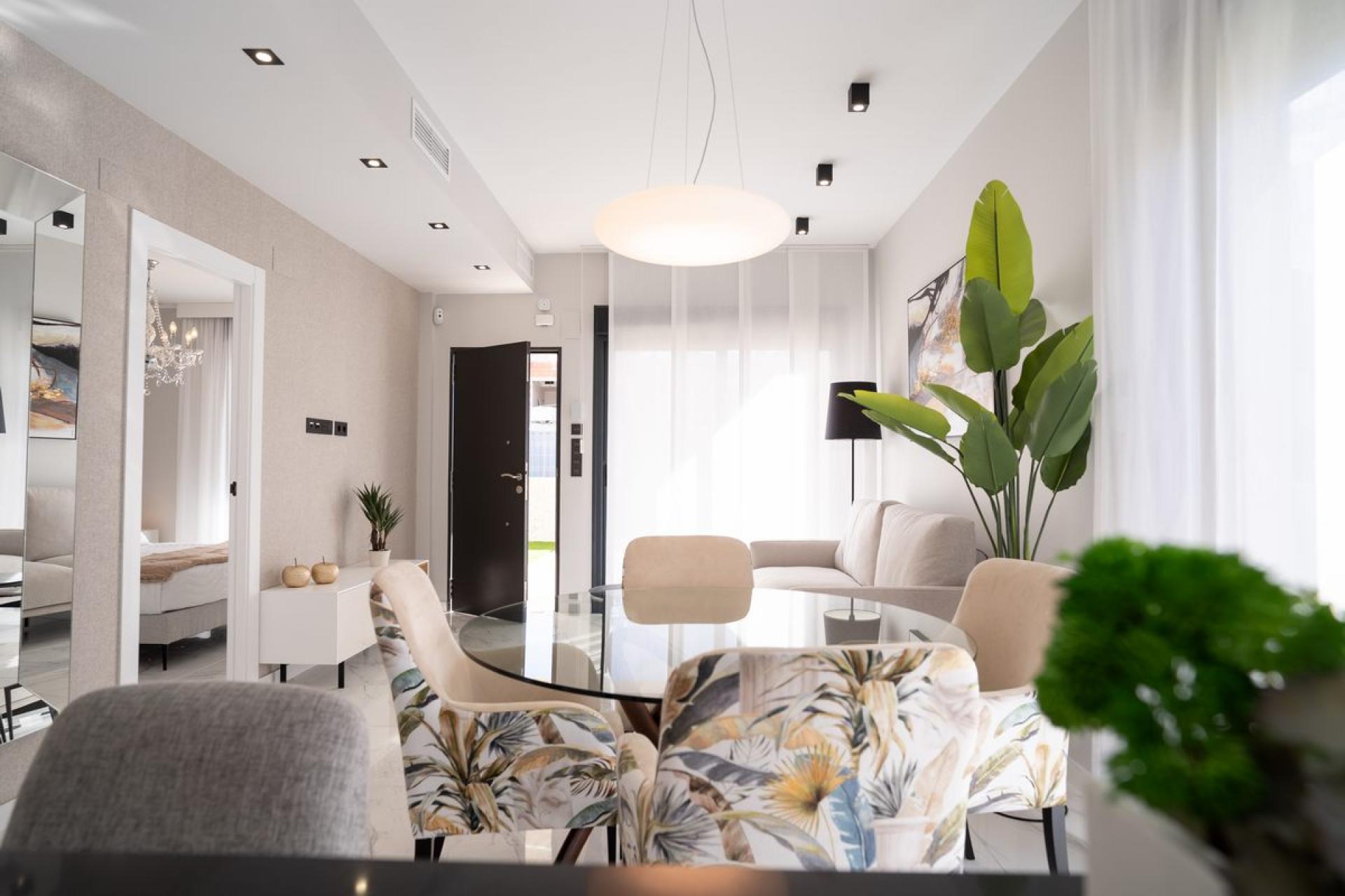 2 bedroom Apartments - solarium in Punta Prima - Orihuela Costa in Medvilla Spanje