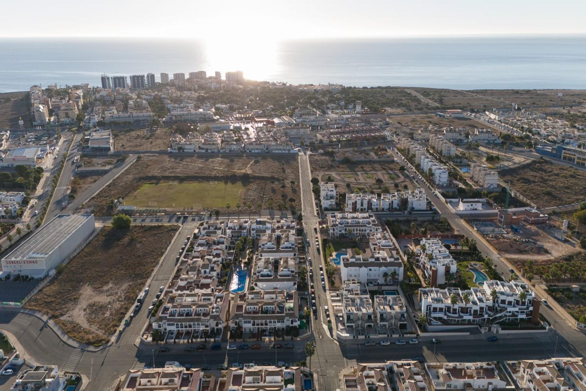 2 bedroom Apartments - solarium in Punta Prima - Orihuela Costa in Medvilla Spanje