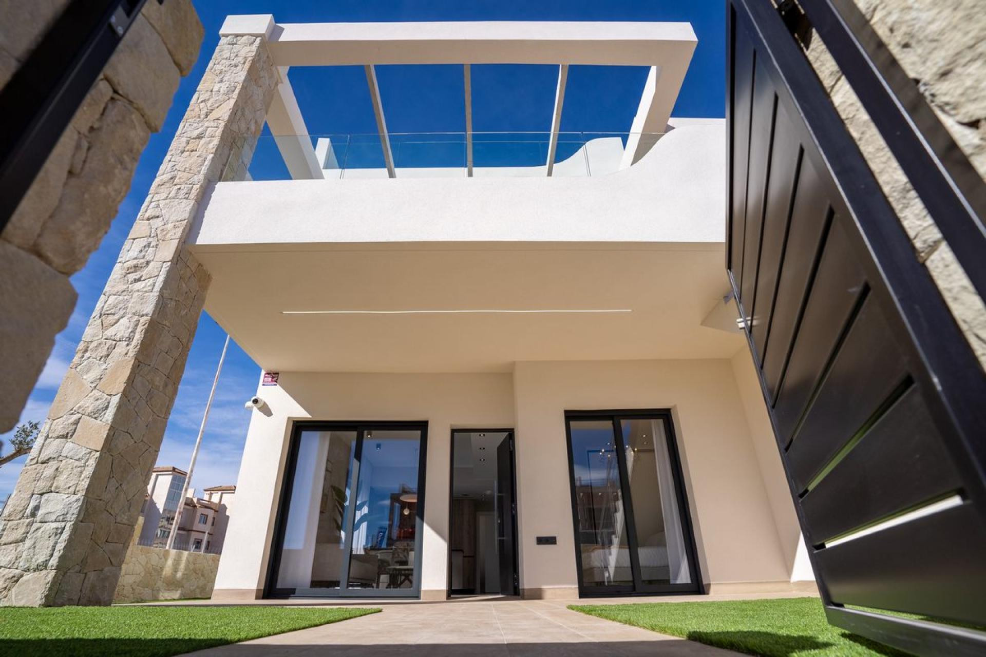 2 bedroom Apartments - solarium in Punta Prima - Orihuela Costa in Medvilla Spanje