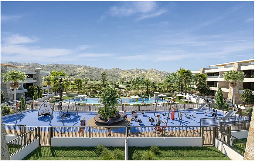 3 bedroom Apartment with garden in Font de Llop golf in Medvilla Spanje
