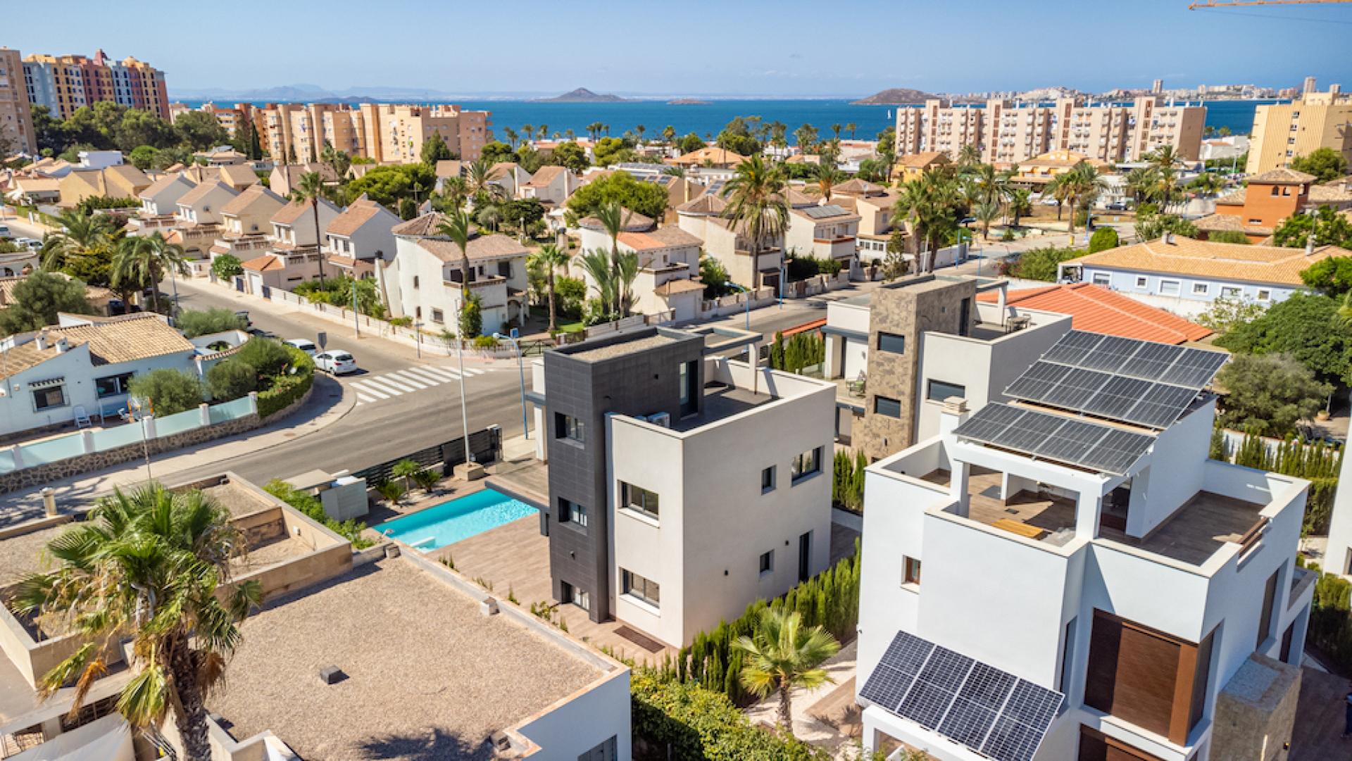 4 bedroom Villa in La Manga Del Mar Menor in Medvilla Spanje