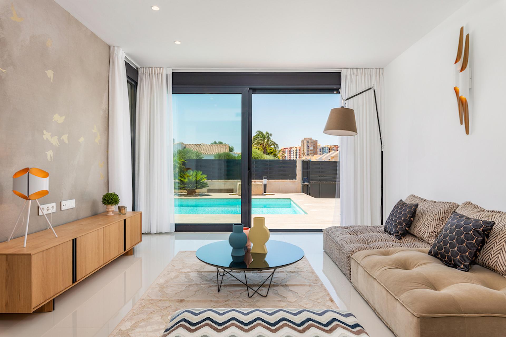 4 bedroom Villa in La Manga Del Mar Menor in Medvilla Spanje