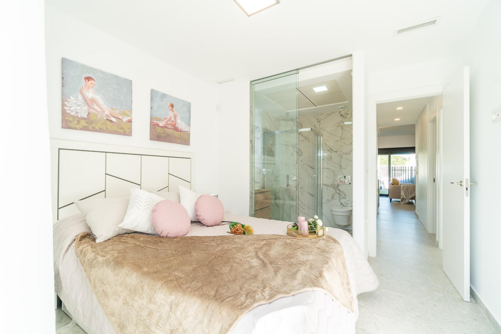 3 bedroom Apartments - solarium in Torrevieja in Medvilla Spanje