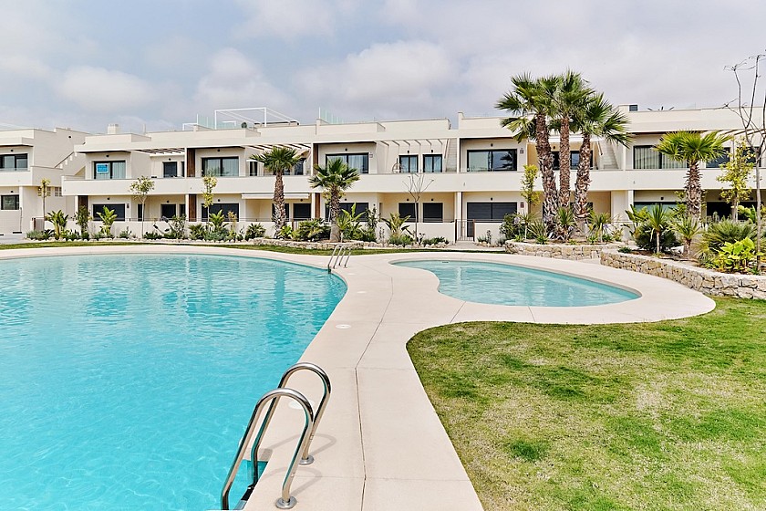 3 bedroom Apartment with garden in Torrevieja in Medvilla Spanje