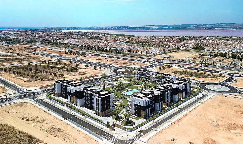 2 bedroom Apartment with terrace in Torrevieja in Medvilla Spanje