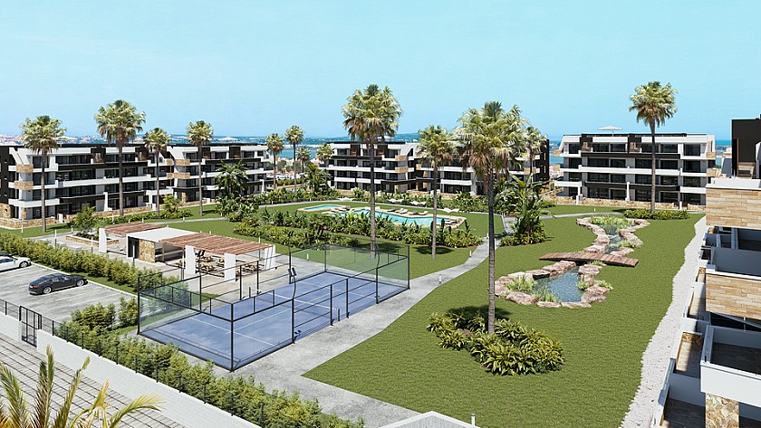 2 bedroom Apartment with garden in Torrevieja in Medvilla Spanje