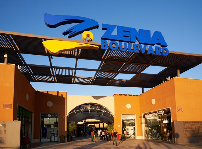 La Zenia Boulevard - Shopping centers on the Costa Blanca South in Medvilla Spanje