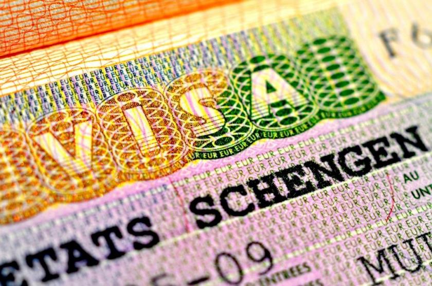 Golden Visa in Spain - Spanish residence permit programme or Golden visa in Medvilla Spanje