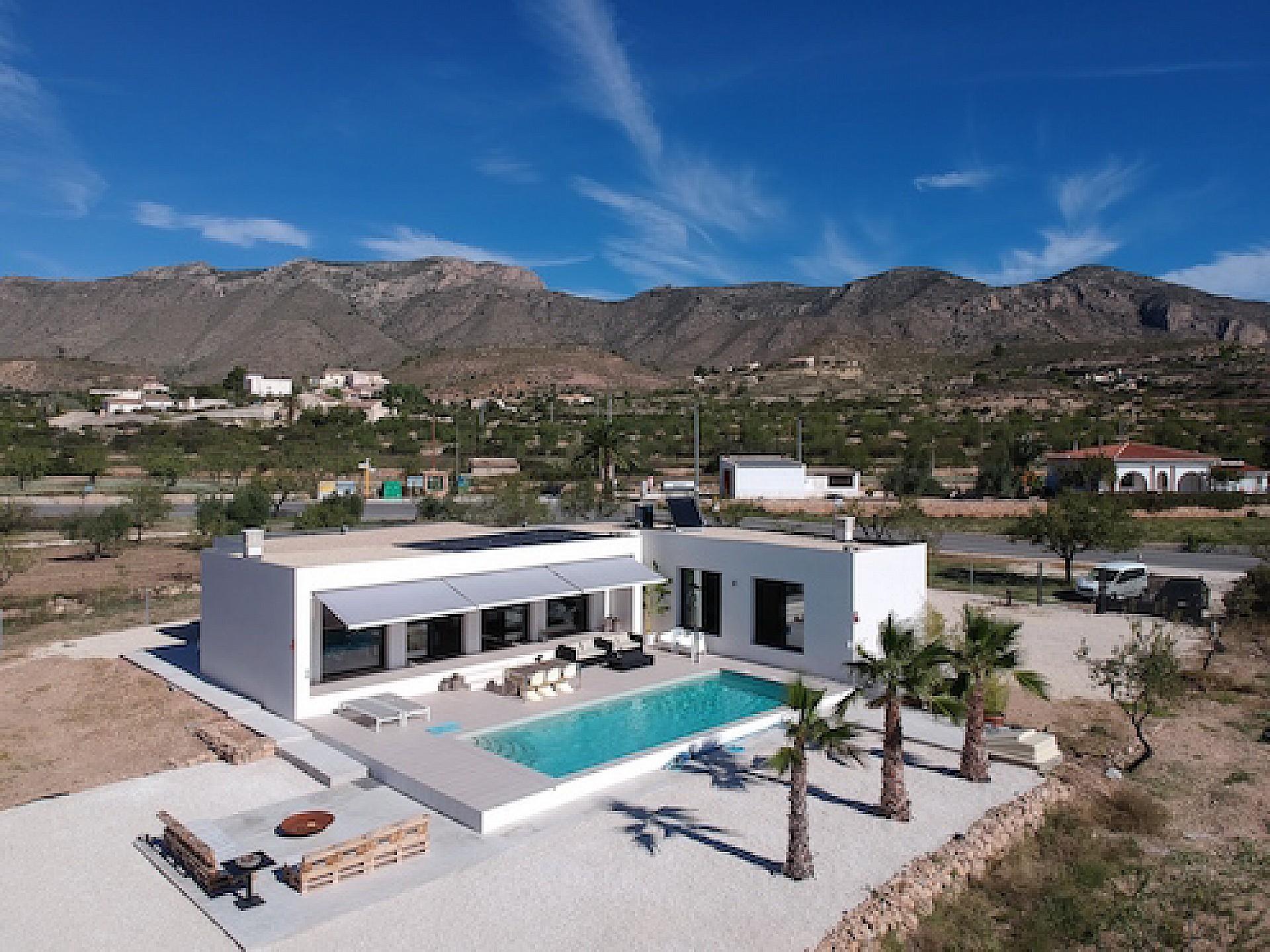 Modern Style New Build villa in Hondon de las Nieves in Medvilla Spanje