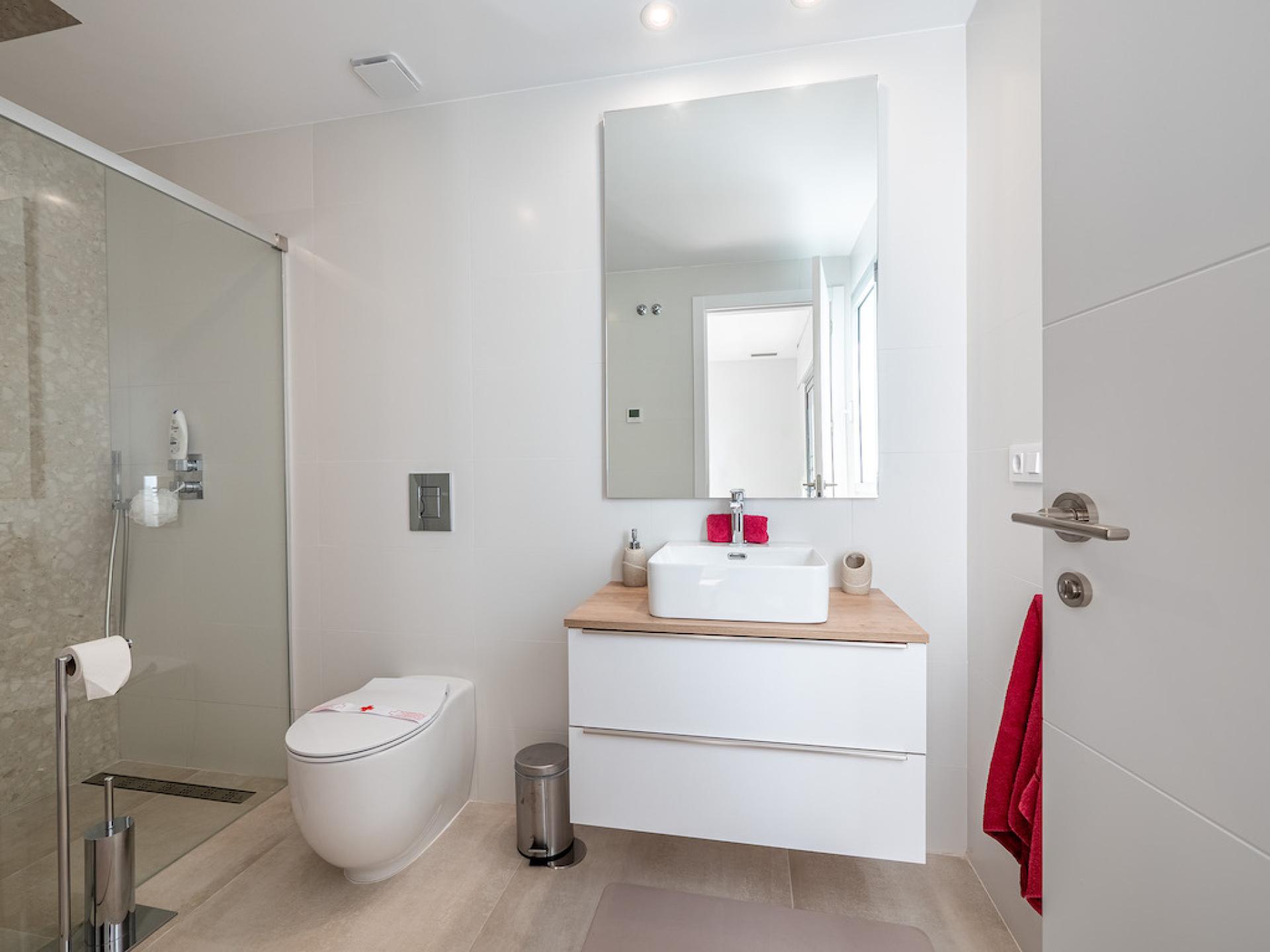 4 bedroom Villa in La Finca Golf - New build in Medvilla Spanje