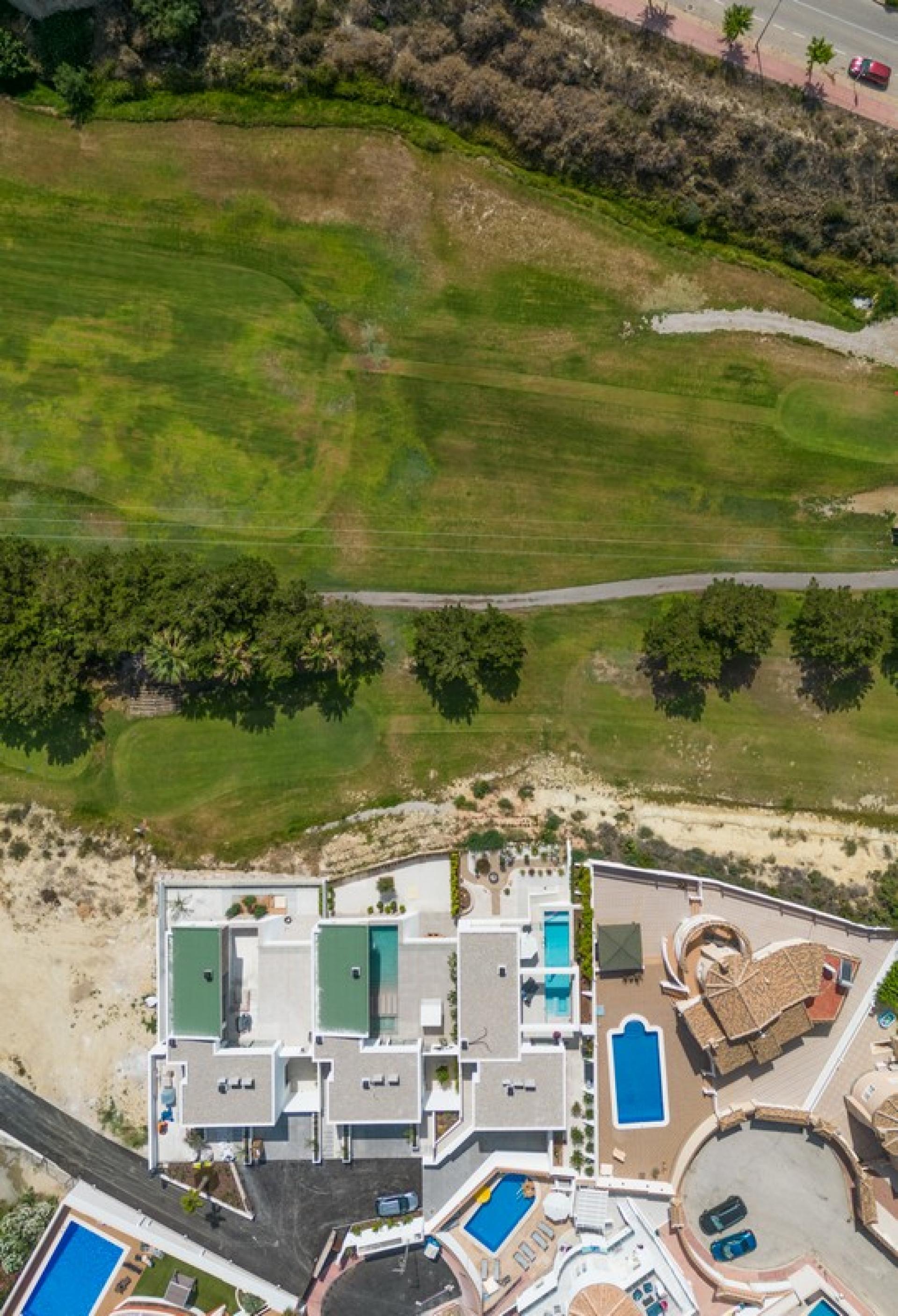 Luxury villa frontal location La Marquesa golf, Rojales in Medvilla Spanje