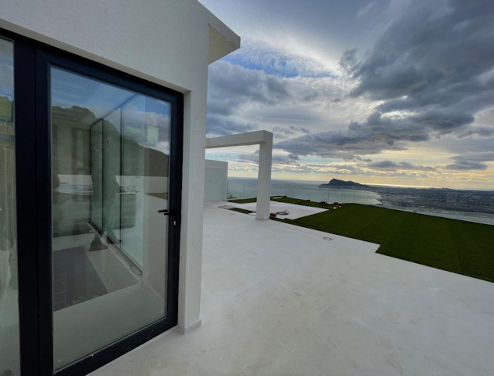 4 bedroom Villa in Altea - New build in Medvilla Spanje