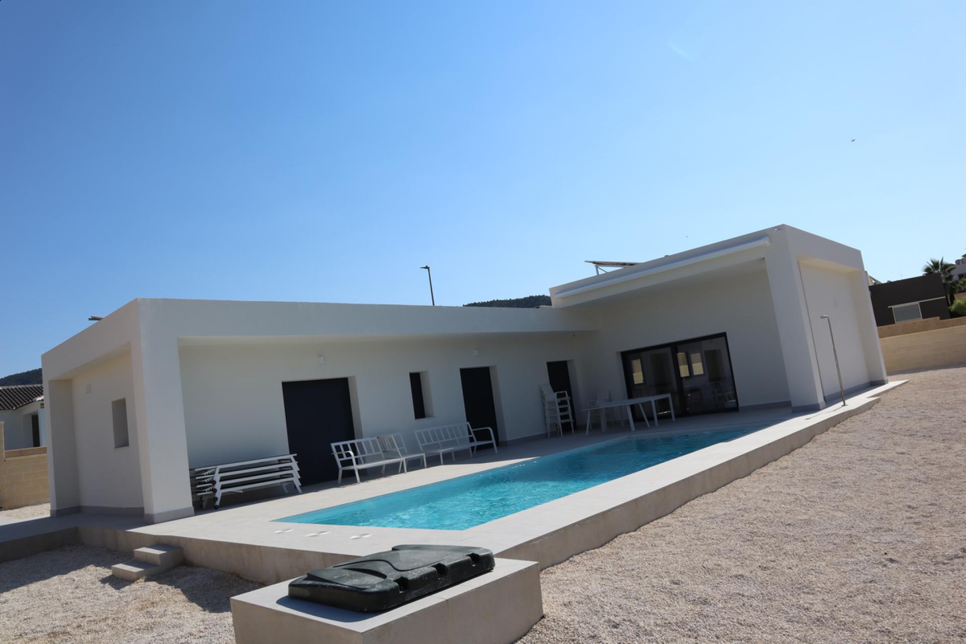 Newly build villa on the Costa Blanca in Medvilla Spanje